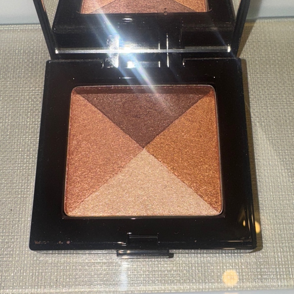 Laura Mercier Shimmer Block- Golden Mosaic - Picture 4 of 5